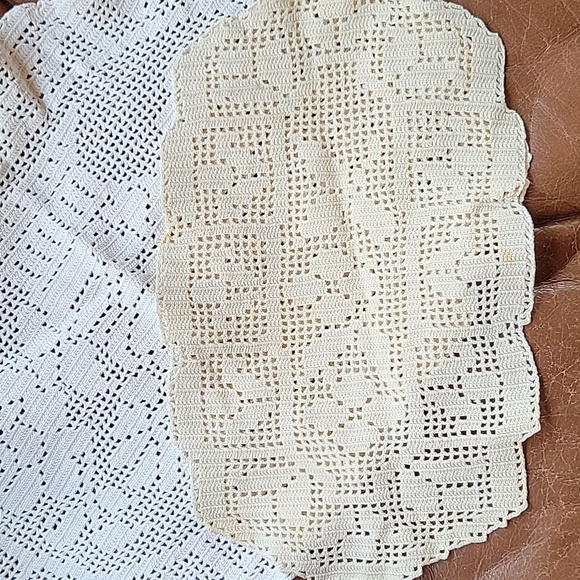 Vintage doilys - Picture 2 of 8